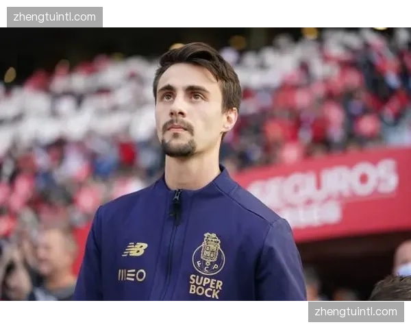 西班牙三十场不败金身 青年军传控体系面临高强度对抗考验